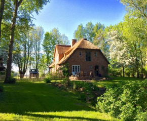 Holiday Apartment In A Romantic Thatched House